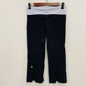 LULULEMON 6 Black Gather & Crow Capri Split Calf Leggings Black Polar Haze Yoga